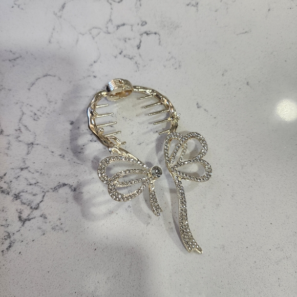 Elegant Gold and Silver Hair Comb - Picture 1 of 2